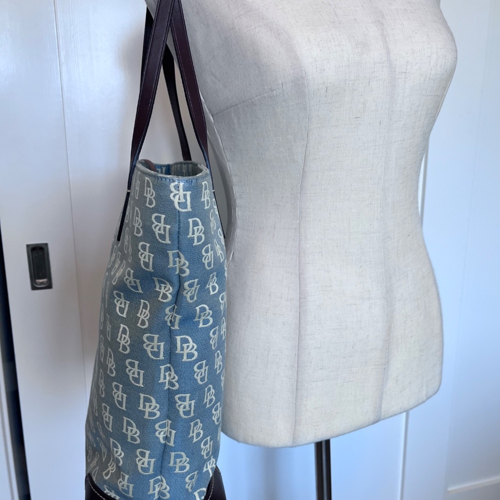 Dooney & Bourke Signature Tote - Picture 2 of 7